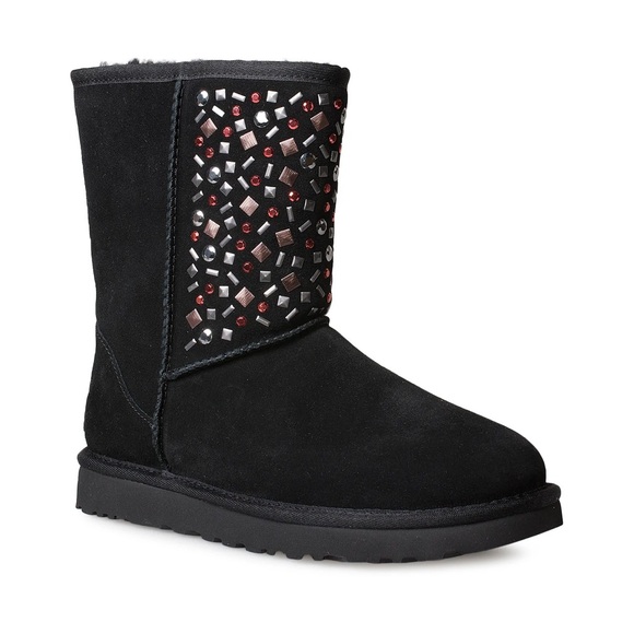NIB Women’s Size 6 UGG W Classic Studded II Suede Winter Ankle Boots In Balck - Picture 2 of 13
